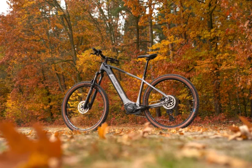 CRUSSIS ONE-Largo 10.11-(894 Wh) - Velikost rámu: 894 Wh - 20"