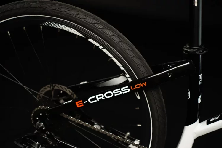 CRUSSIS e-Cross low 7.8-S (2023) - Velikost rámu: 15"
