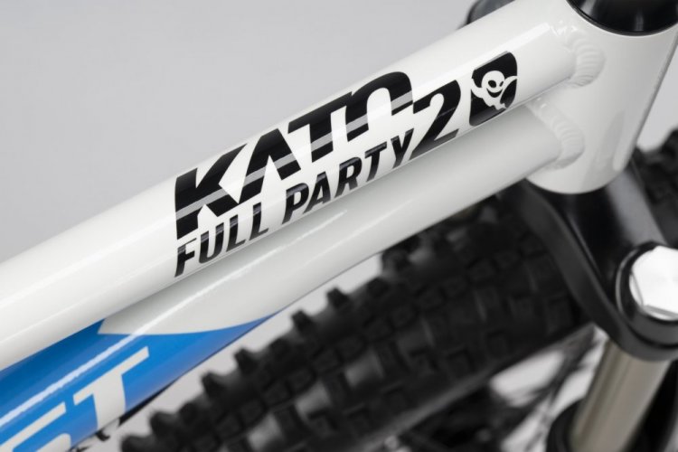 GHOST Kato 20 Full Party Pearl White/Bright Blue Gloss (2024)