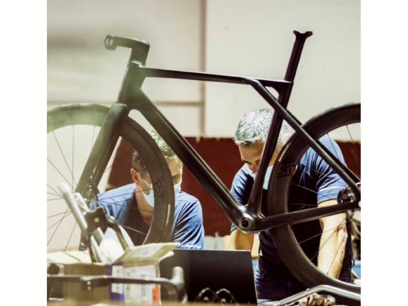 LAPIERRE Xelius DRS 10.0 Translucent Hex Blue (2025) - Varianta: XS