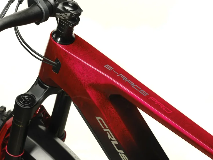 CRUSSIS e-RACE PRO - Velikost rámu: 19"