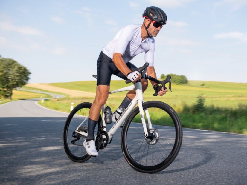 AUTHOR Charisma 66i 2025-26 - Velikost: 50