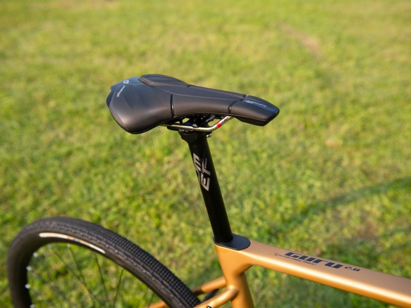 AUTHOR Guru 2.0 2025 - Velikost: 48