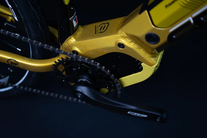 CRUSSIS OLI Cross 8.8-M (2023) - Velikost rámu: 20"