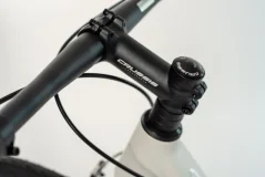 Crussis koloběžka One Cobra Sport 4.2-1 bílá